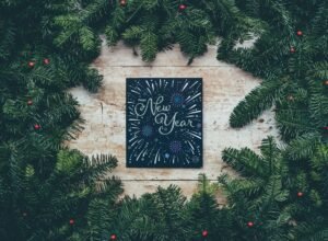 christmas craft with driftwood scaled