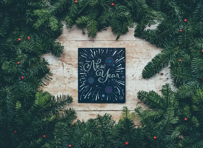 christmas craft with driftwood scaled