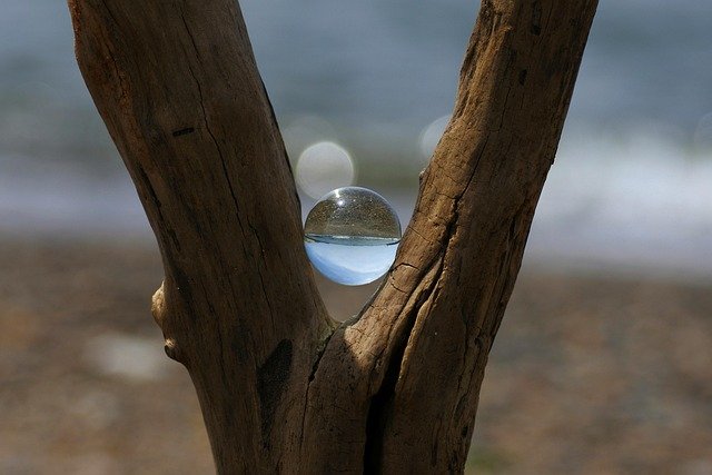 natural, nature, landscape, sea, beach, wave, driftwood, glass, glass beads, marble, the bokeh